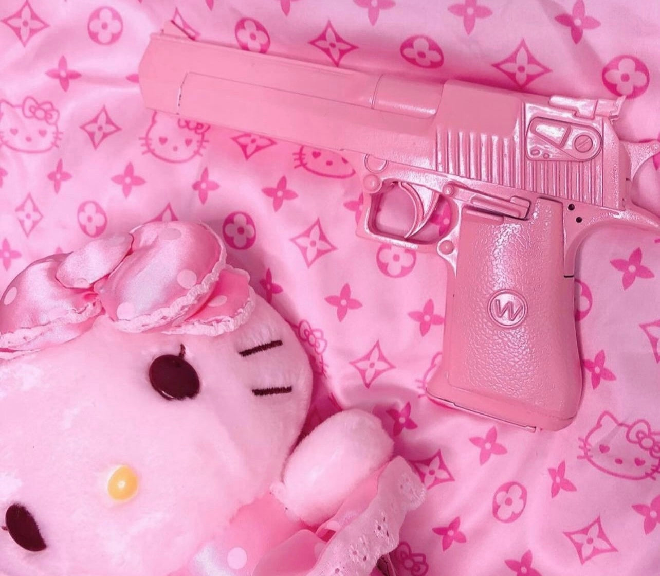 Imitation Pink Gun