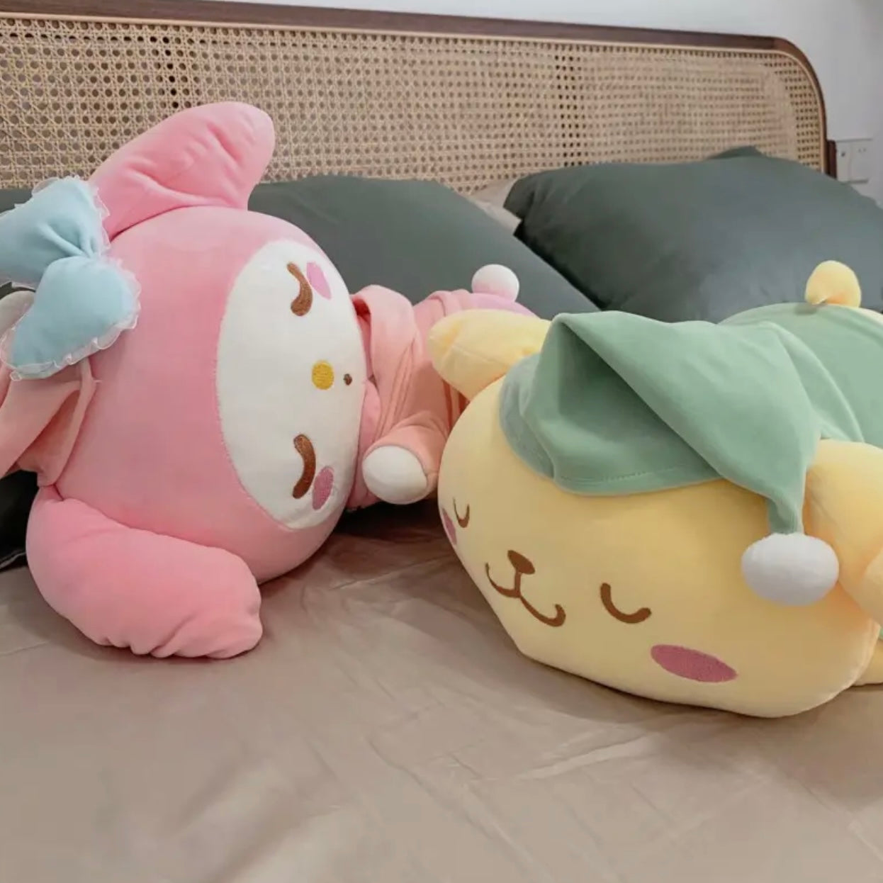 HelloKitty & Friends Bed-Time Plush